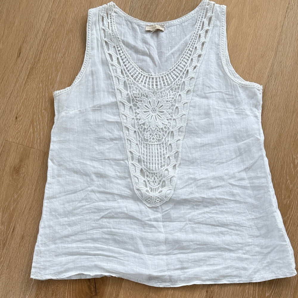 🥰Ambra Italian Made White Linen Shell Tank w/ Classic lace. Size L